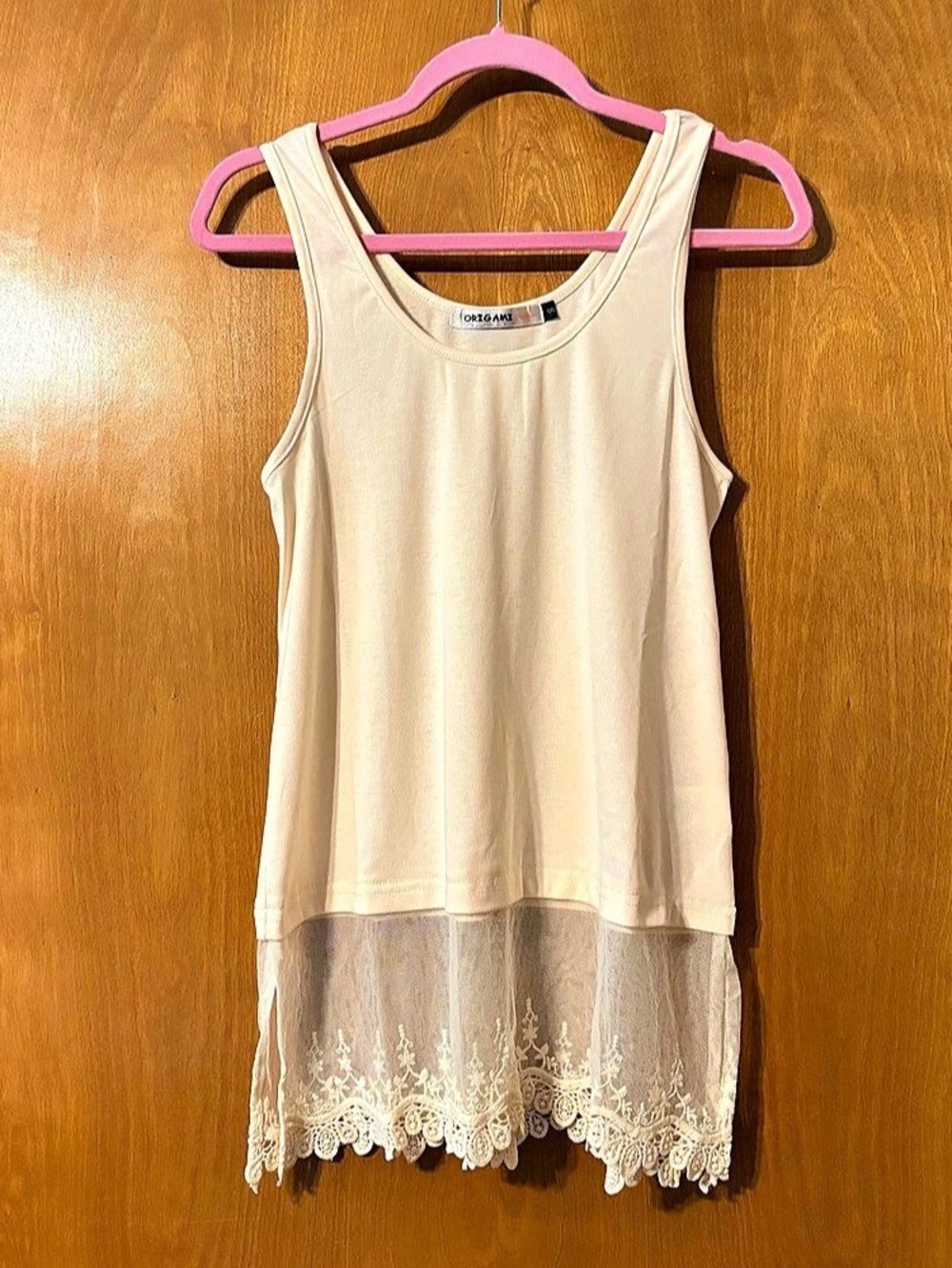Origami by Vivien Lace Hem Layering Tank Top Cream Small NWOT